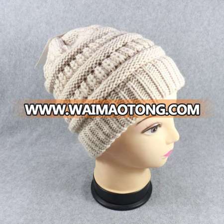 2018 yiwu factory fashion acrylic custom cc wholesale knitted hat